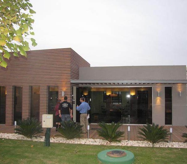 משרד מכירות נייד - תכנון ובניה - היחידה לבנייה קלה